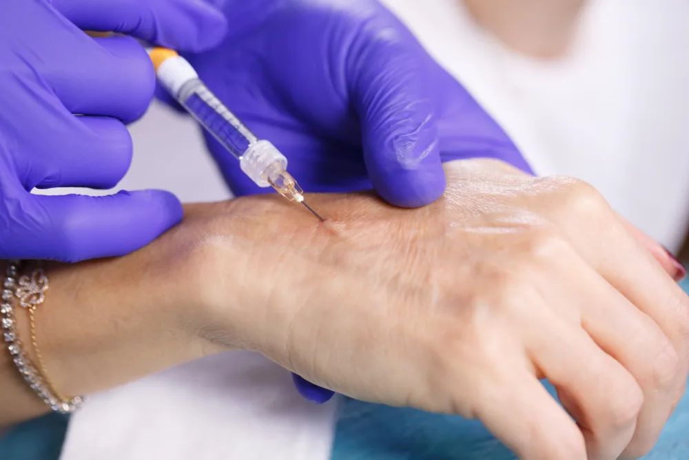 Guardoli Dermatology Nice • Mains